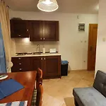 Apartment Sea Side 4*