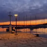 Sea Side 4* Apartment