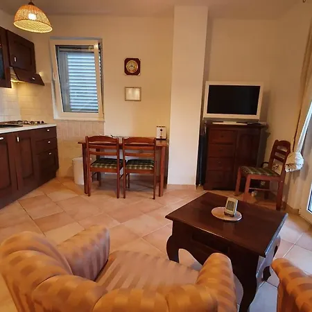 Sea Side 4* Apartman