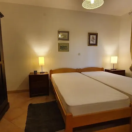 Sea Side 4* Apartman *