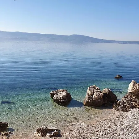 Sea Side 4* Apartment Novi Vinodolski