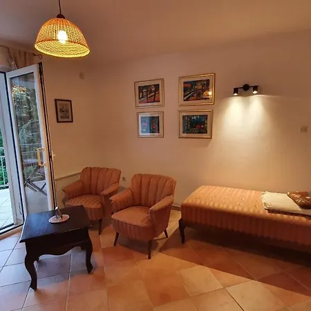 Sea Side 4* Apartman