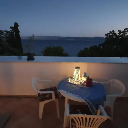 Sea Side 4* Apartman *