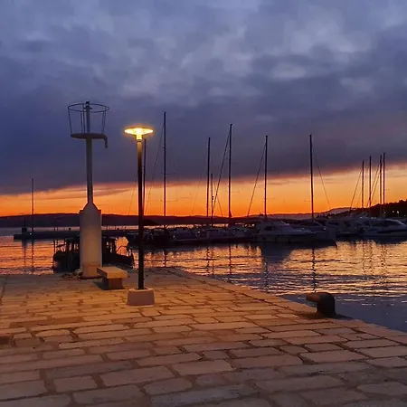 Sea Side 4* Apartman