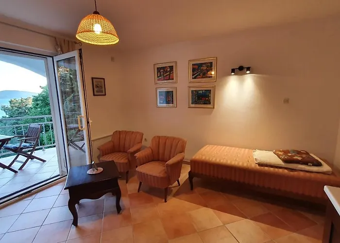 Sea Side 4* Apartmán